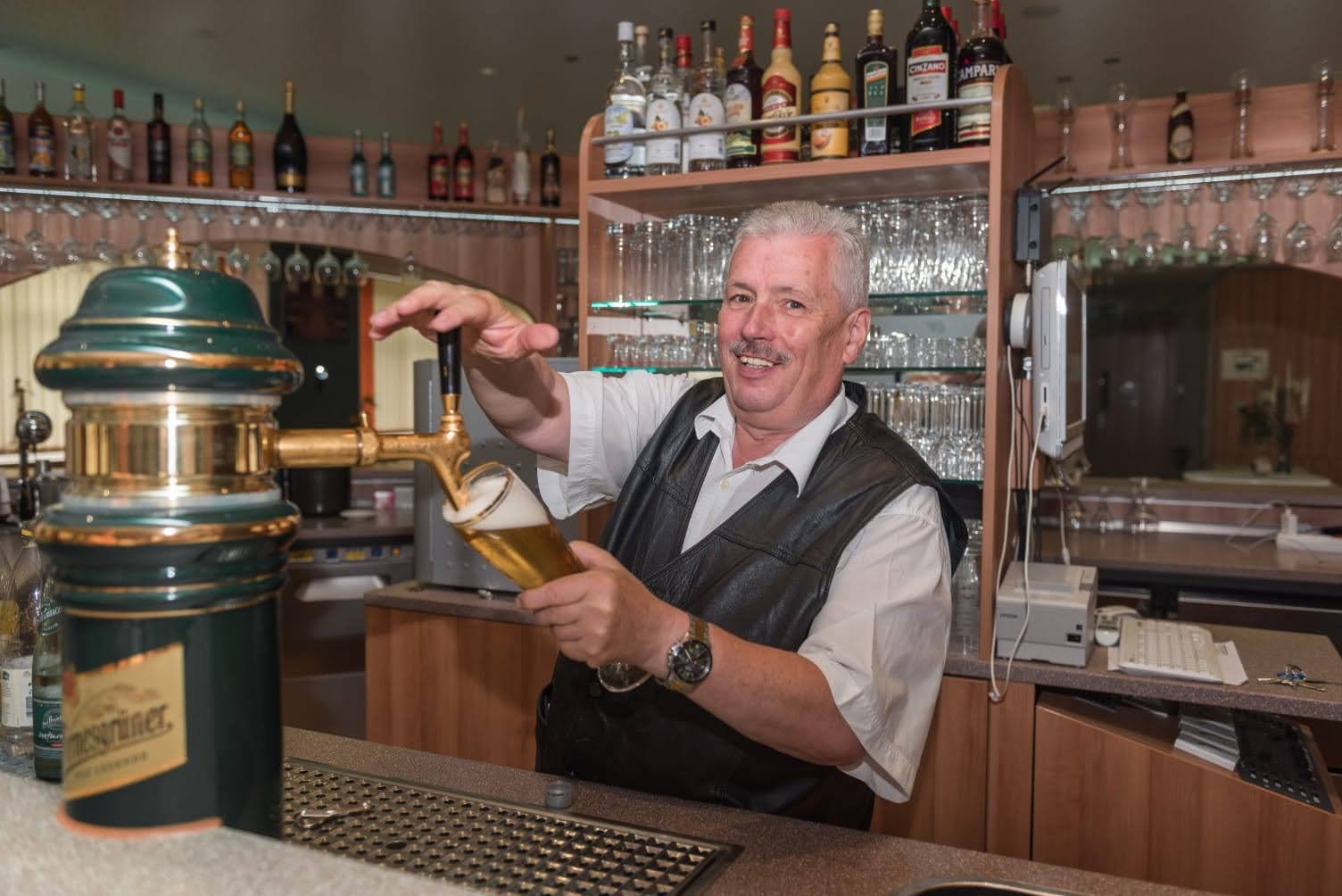 Mittel-BAR – Familiengeführte Eventlocation seit 2010